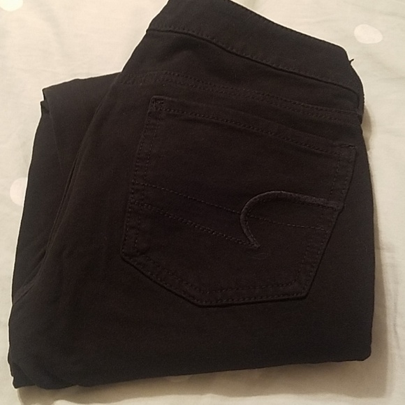 American Eagle Outfitters Denim - American eagle jegging size 0 short.